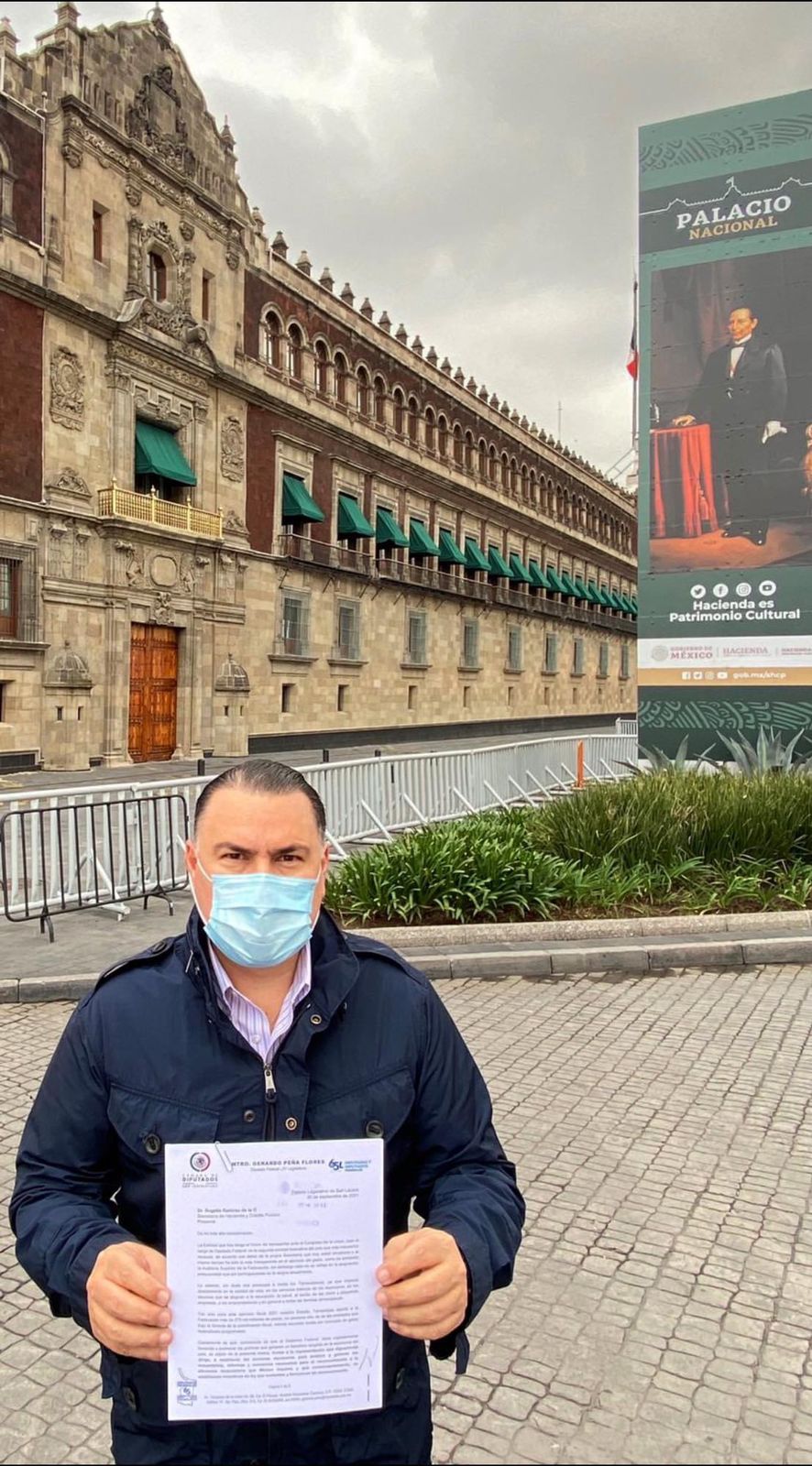 Gerardo Peña acude a la SHCP