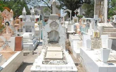 Permitirá salud apertura de panteones…