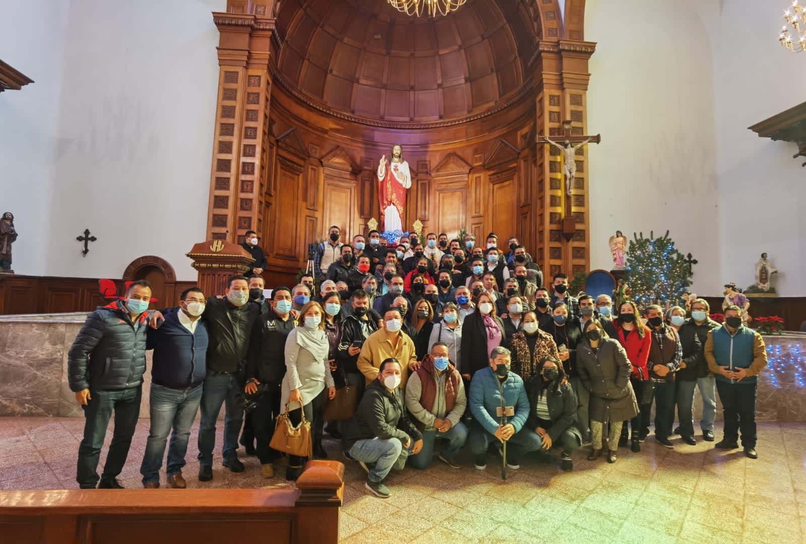 Celebra misa obispo para periodistas