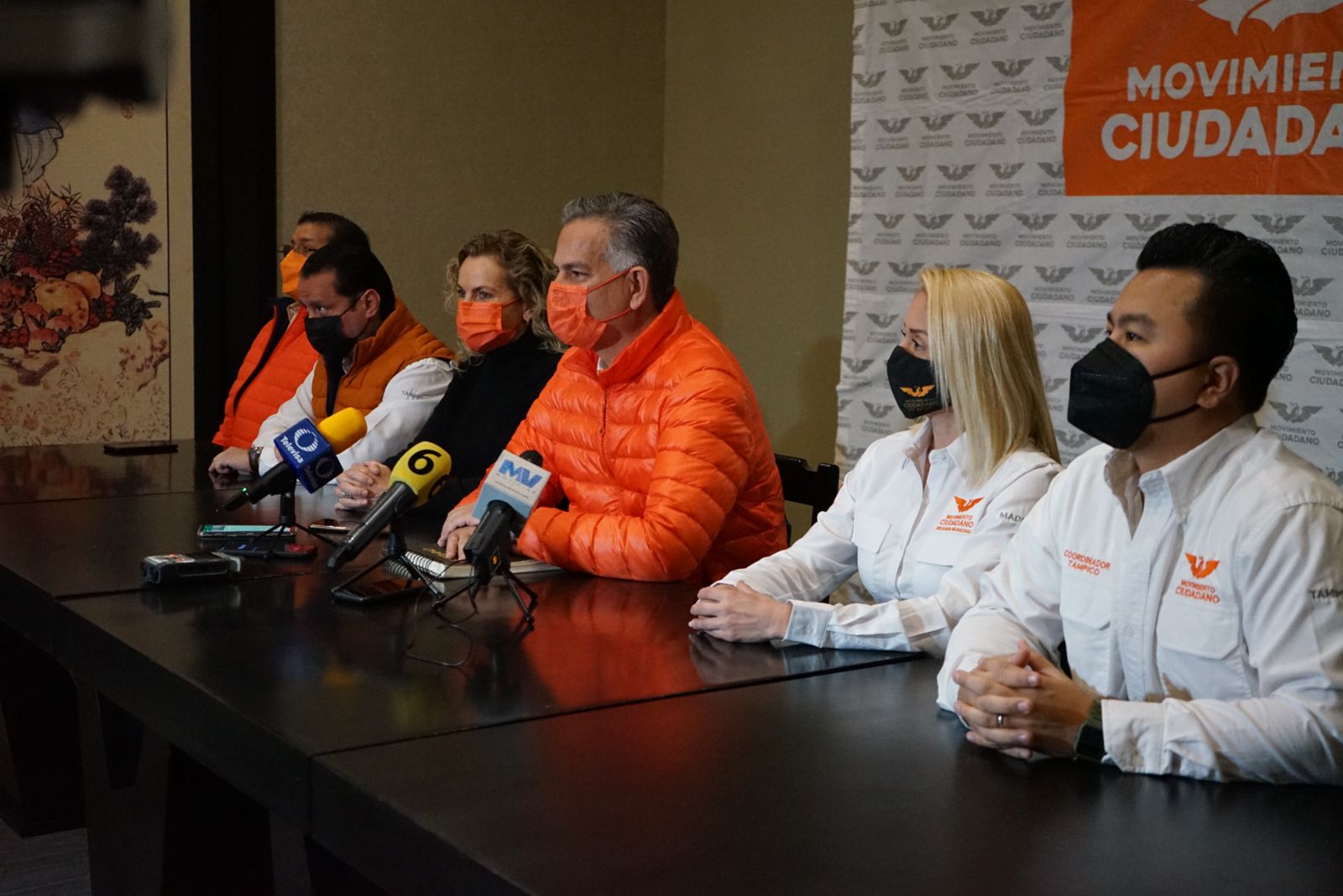 Recorre la Caravana de DIEZ en Movimiento, 17 de los 43 municipios.