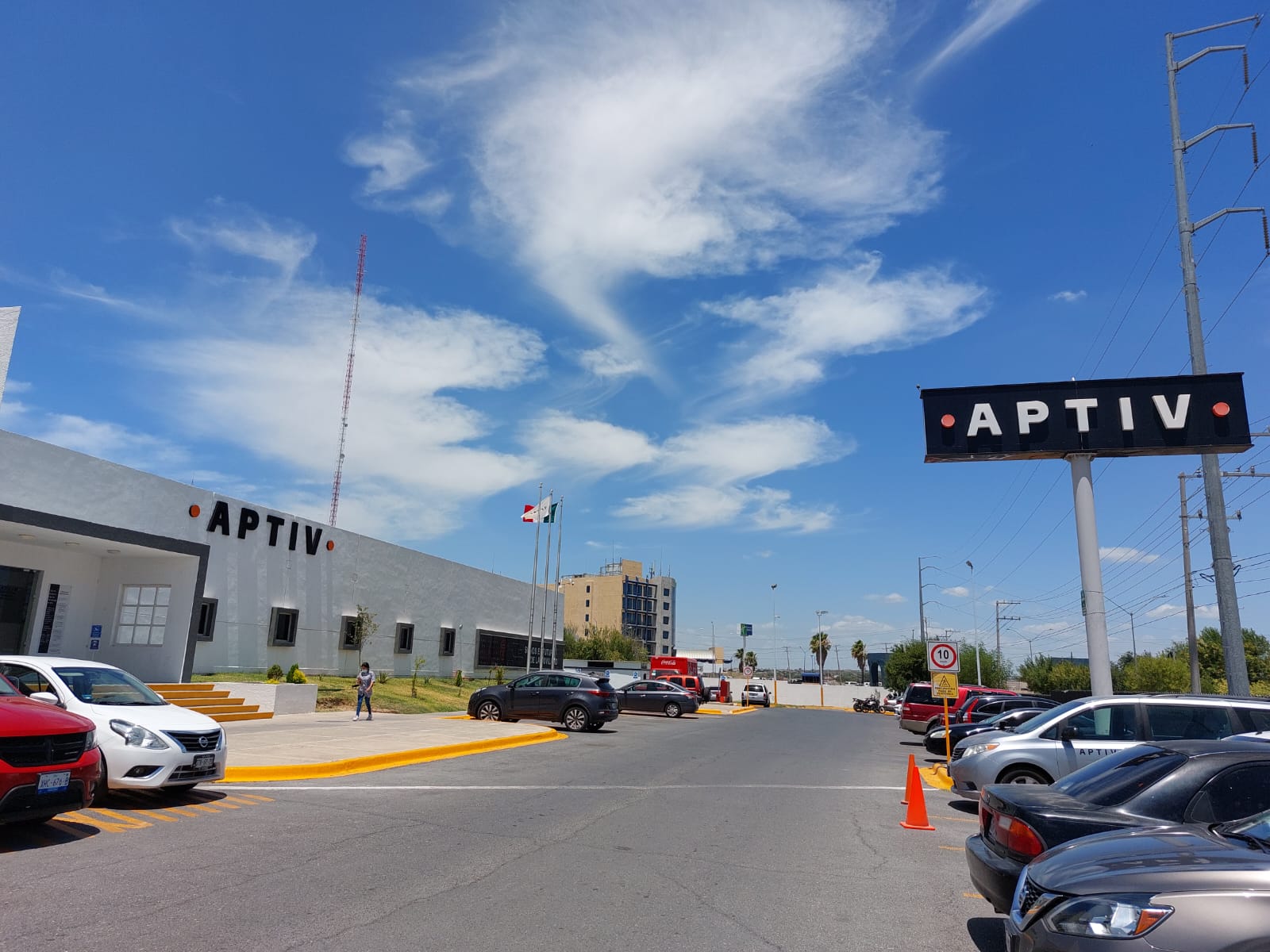 Registra IMSS Tamaulipas a 85 empresas en estrategia de salud Entornos Laborales Seguros y Saludables (ELSSA), beneficiando a 53 mil 357 trabajadores.