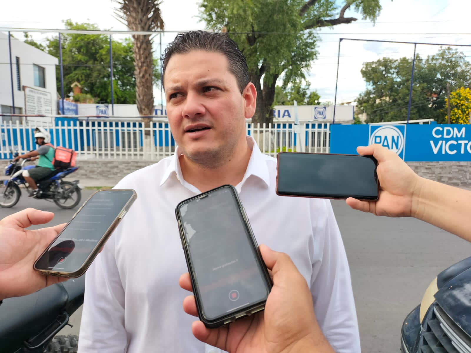 Representaremos con dignidad al panismo victorense: Alfredo Vanzzini