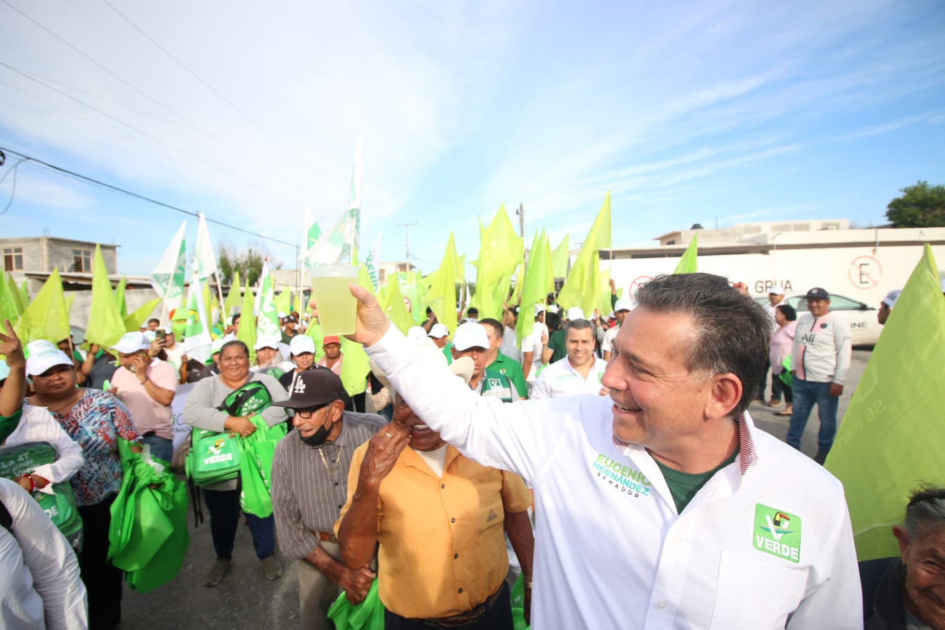 Geño Hernández y Maki Ortiz llegan y convencen a Nuevo Laredo