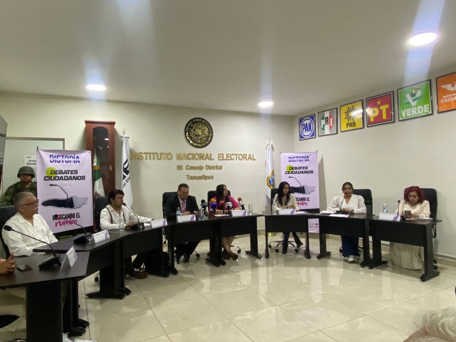 Organiza sociedad civil 4 debates