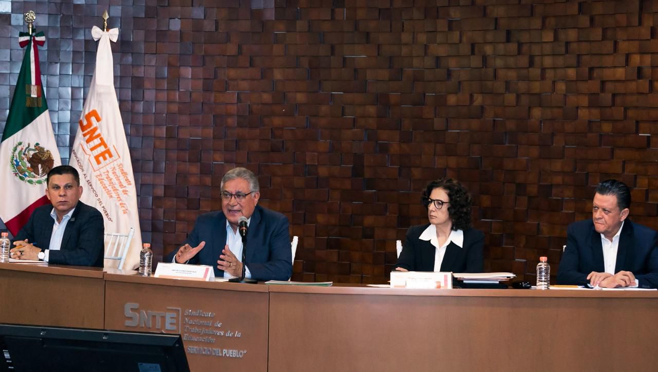 Lanza SNTE consulta para sustituir a USICAMM