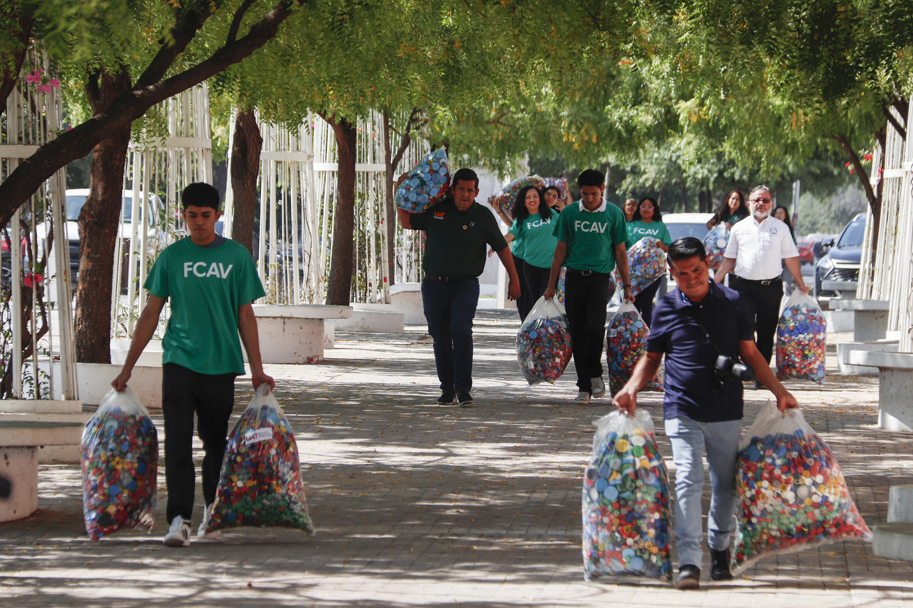 Impulsa la UAT su campaña “Sanando Corazones» en apoyo a pacientes con cáncer