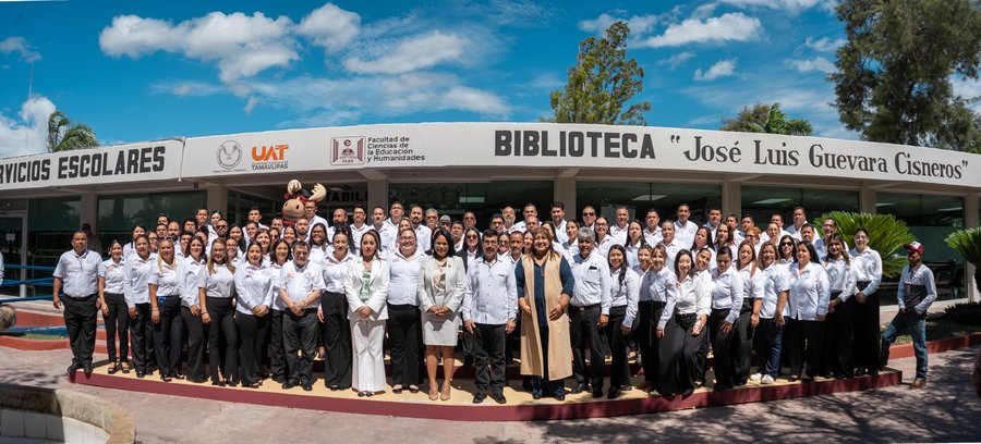 Entrega rector equipamiento en la Facultad de Ciencias de la Educación y Humanidades