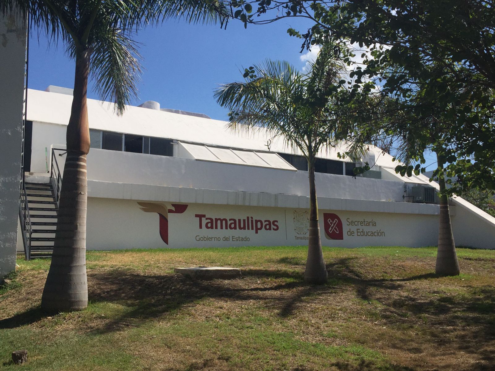 Hasta el lunes retroactivo y quincenas a profes