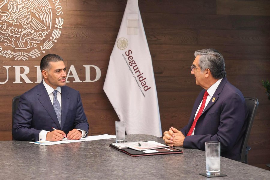 SE REÚNE AVA CON OMAR GARCÍA HARFUCH